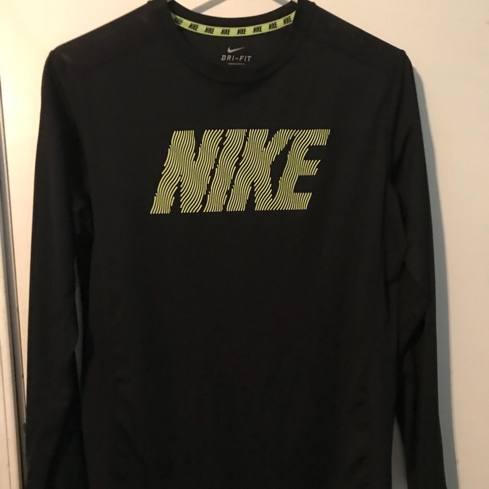 Nike dry fit long sleeve